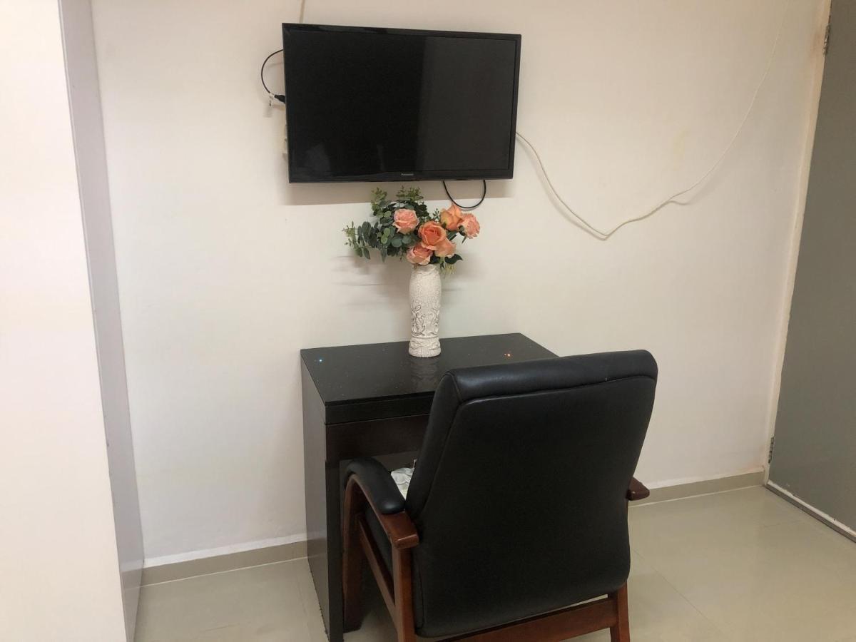 פרמריבו Hotel Bar Restaurant Emergency 911 Sto Lk Group מראה חיצוני תמונה