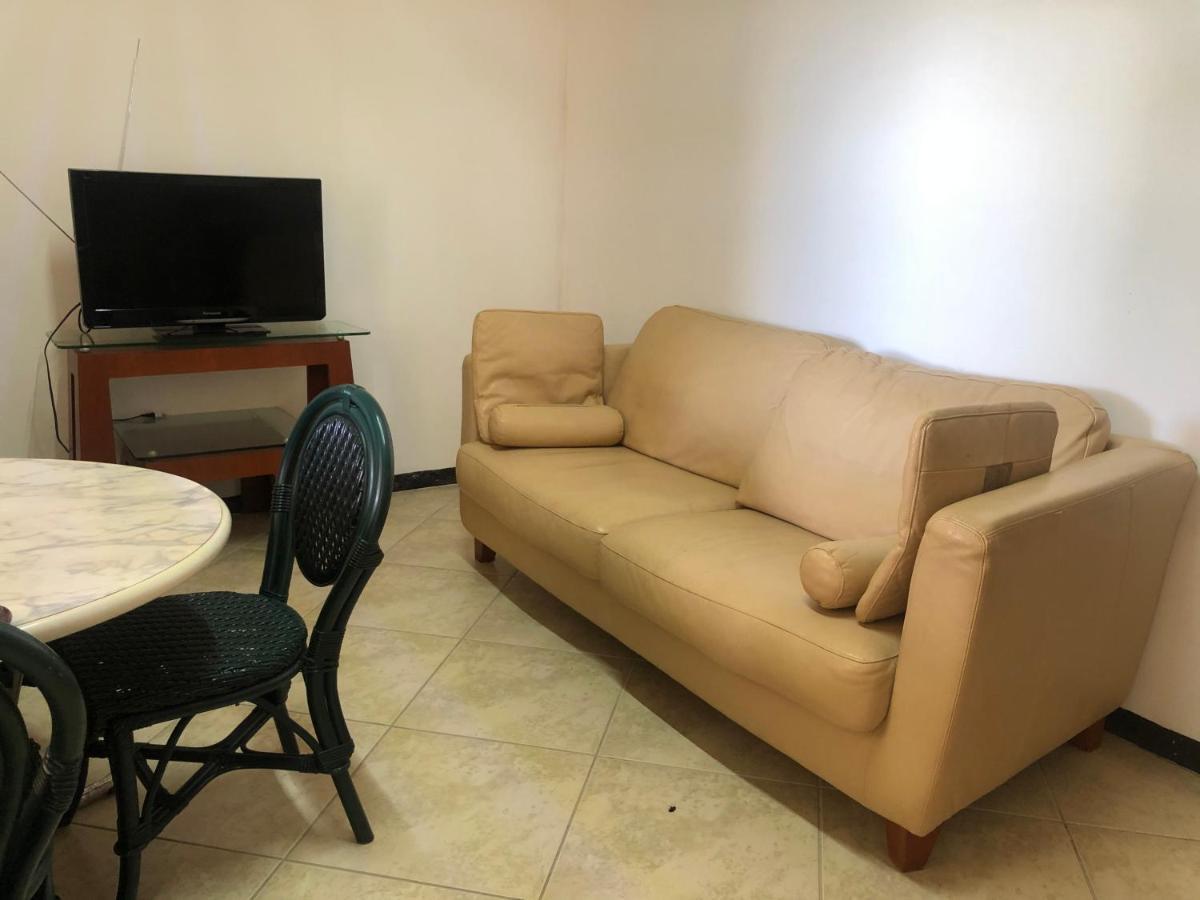 פרמריבו Hotel Bar Restaurant Emergency 911 Sto Lk Group מראה חיצוני תמונה